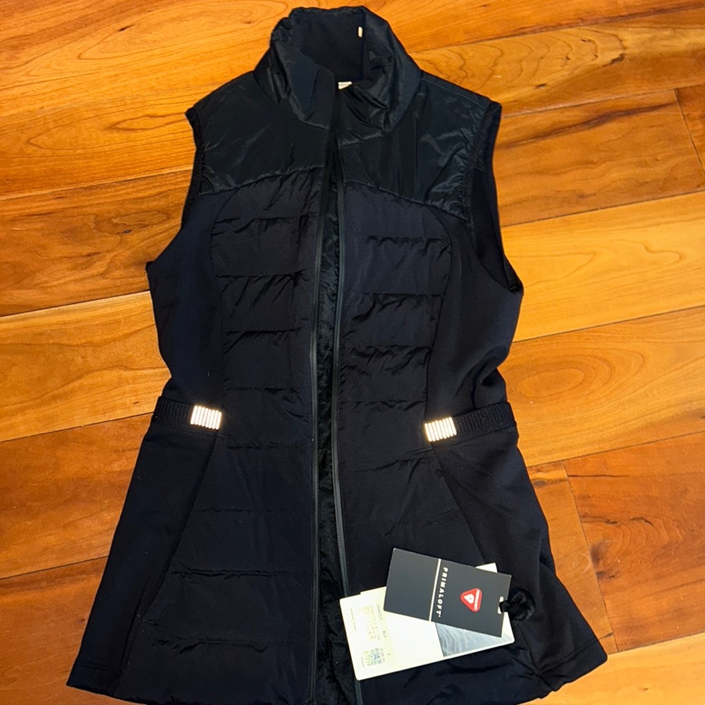 Lulu lemon black vest size 2
